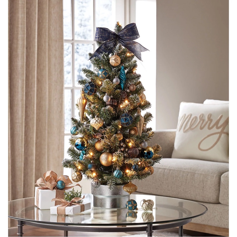 NIB Member's Mark Pre-Lit 32" Tree & Decorating Kit - Blues & Metallics